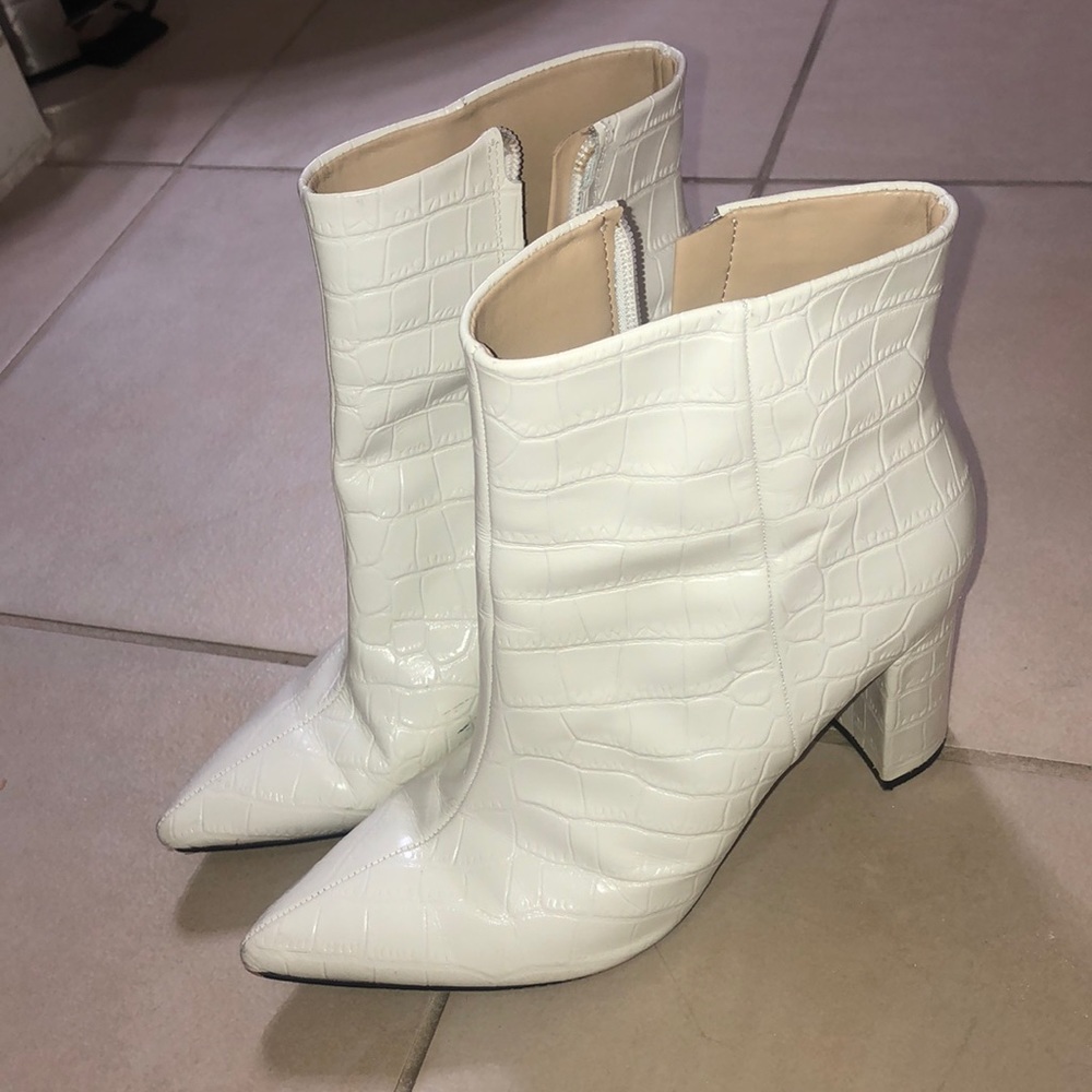 White Marc Fisher boots